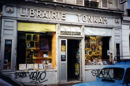 Devanture de la librairie Tonkam.
