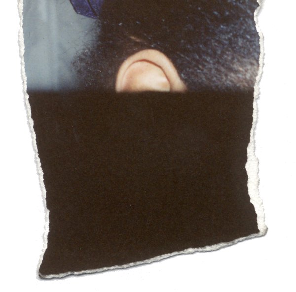 Tête et oreille. Fragment.