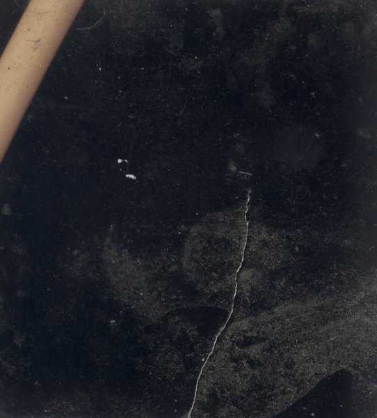 Fragment très abîmé.ᴬᴵ
