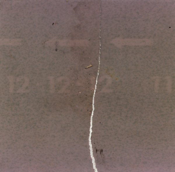 Vue non identifiée. Image déchirée et reconstituée
